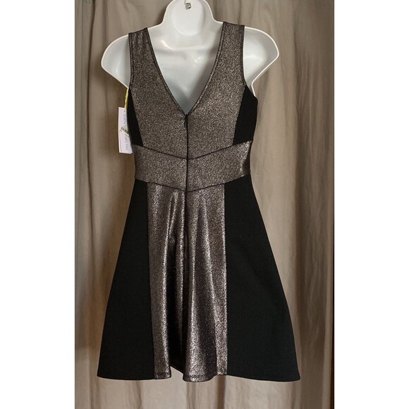 BCBG Generation Black Gunmetal Combo Metallic Sleeveless Dress Size 6 NWT - Picture 2 of 12